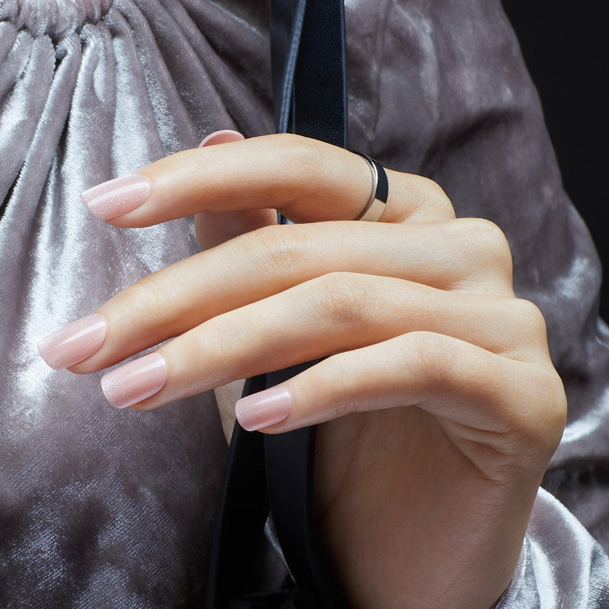 colorFX by imPRESS Press-On Nails, No Glue Needed, Neutrální, Short Zaoblený, 30 ks