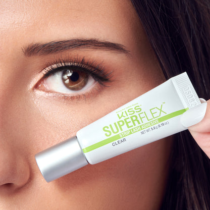 KISS SuperFlex latexové lepidlo na řasy, nanášení štětečkem, průhledné, 5 g (0,18 oz.)