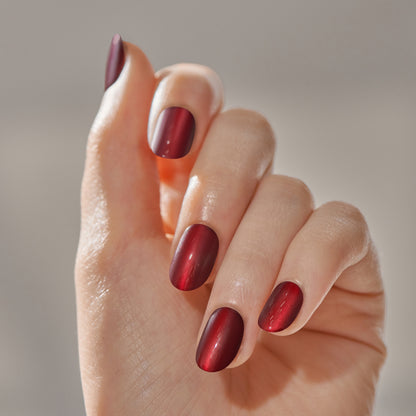 Kiss colorFX od Impress Press On Nails, bez potřeby lepidla, červené, krátké, oválný tvar, 30 ks.